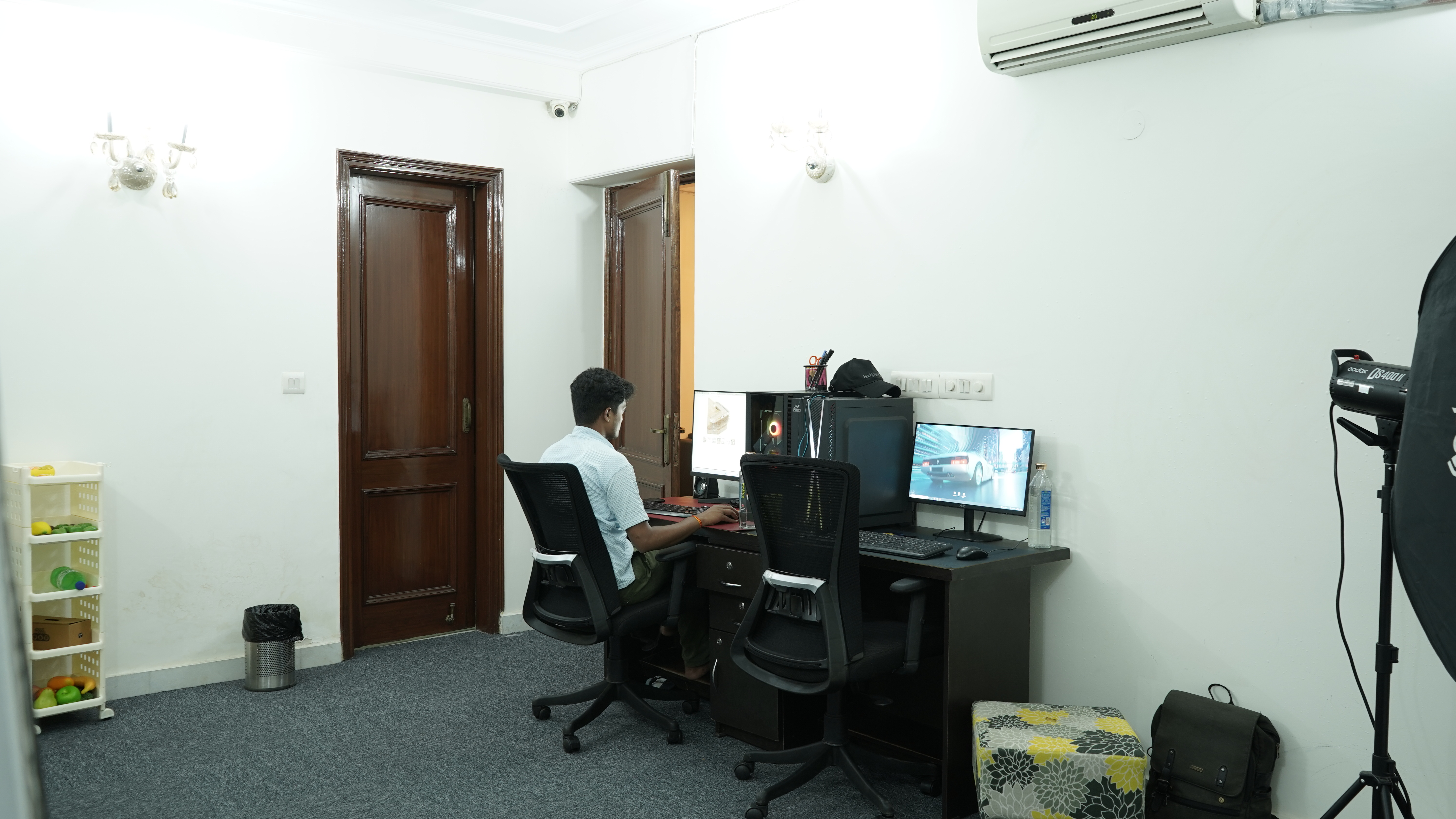 Editor Room